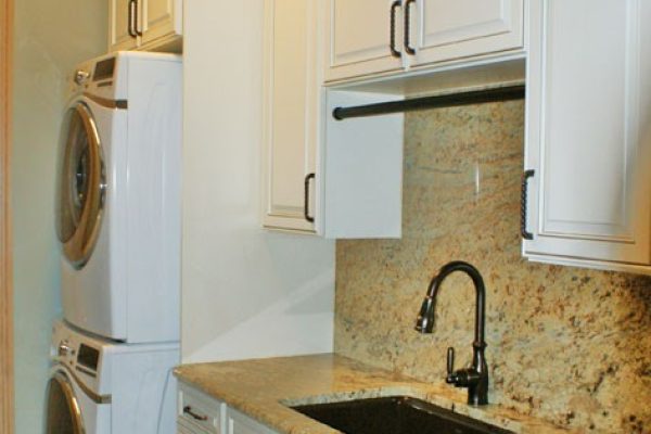 Custom-Laundry-Rooms-10